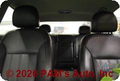 Vehicle photo 11