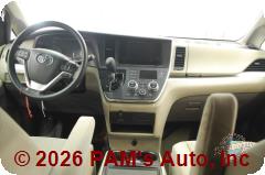 Vehicle photo 14