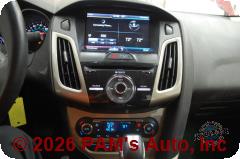 Vehicle photo 13
