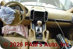 Vehicle photo 14