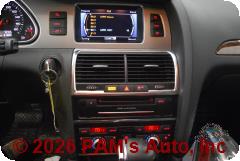Vehicle photo 13