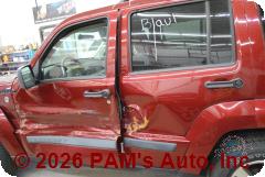 Vehicle photo 7