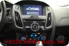 Vehicle photo 13