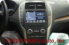 Vehicle photo 13