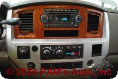 Vehicle photo 13