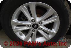 Vehicle photo 9