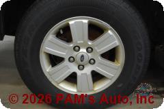 Vehicle photo 9