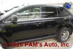 Vehicle photo 7