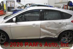 Vehicle photo 7