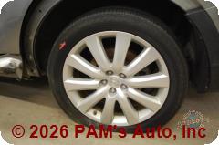Vehicle photo 13