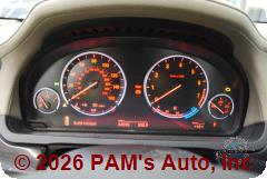 Vehicle photo 12
