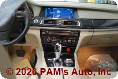 Vehicle photo 14