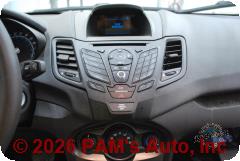 Vehicle photo 13
