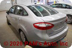 Vehicle photo 6