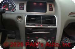 Vehicle photo 13