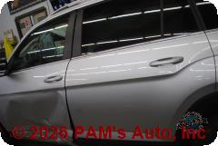 Vehicle photo 7