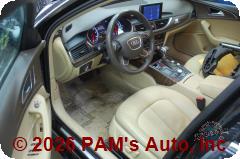 Vehicle photo 10