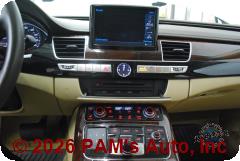 Vehicle photo 13