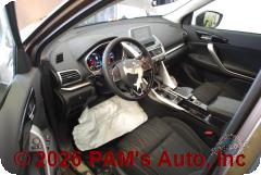 Vehicle photo 10