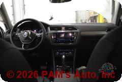 Vehicle photo 14
