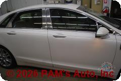 Vehicle photo 3