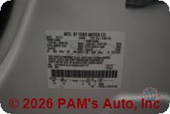 Vehicle photo 16