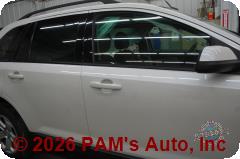 Vehicle photo 3