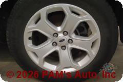 Vehicle photo 9