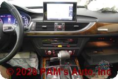 Vehicle photo 13