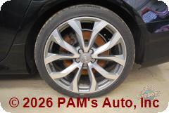 Vehicle photo 9