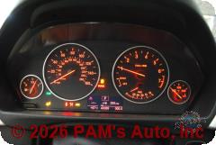 Vehicle photo 12