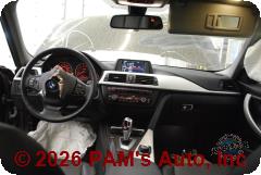 Vehicle photo 14