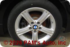 Vehicle photo 9
