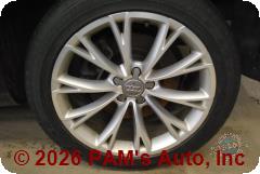 Vehicle photo 9