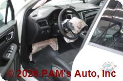 Vehicle photo 10