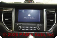 Vehicle photo 13