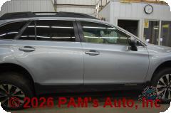 Vehicle photo 3