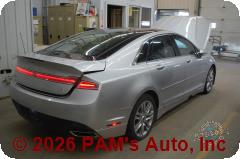 Vehicle photo 5