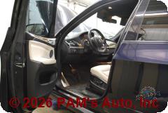 Vehicle photo 10