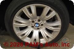 Vehicle photo 9