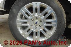 Vehicle photo 9