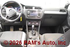 Vehicle photo 14