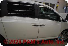 Vehicle photo 3