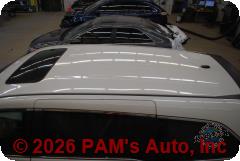 Vehicle photo 8