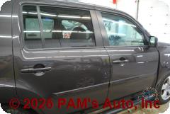 Vehicle photo 3