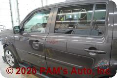 Vehicle photo 7