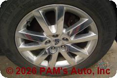 Vehicle photo 9