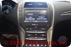 Vehicle photo 13