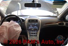 Vehicle photo 14