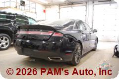 Vehicle photo 5
